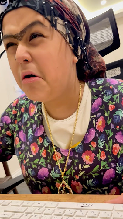 Anne Oyunu Silme Lütfen🥹 #shorts #komik #parodi #oyun #shortsviral #dkomedi
