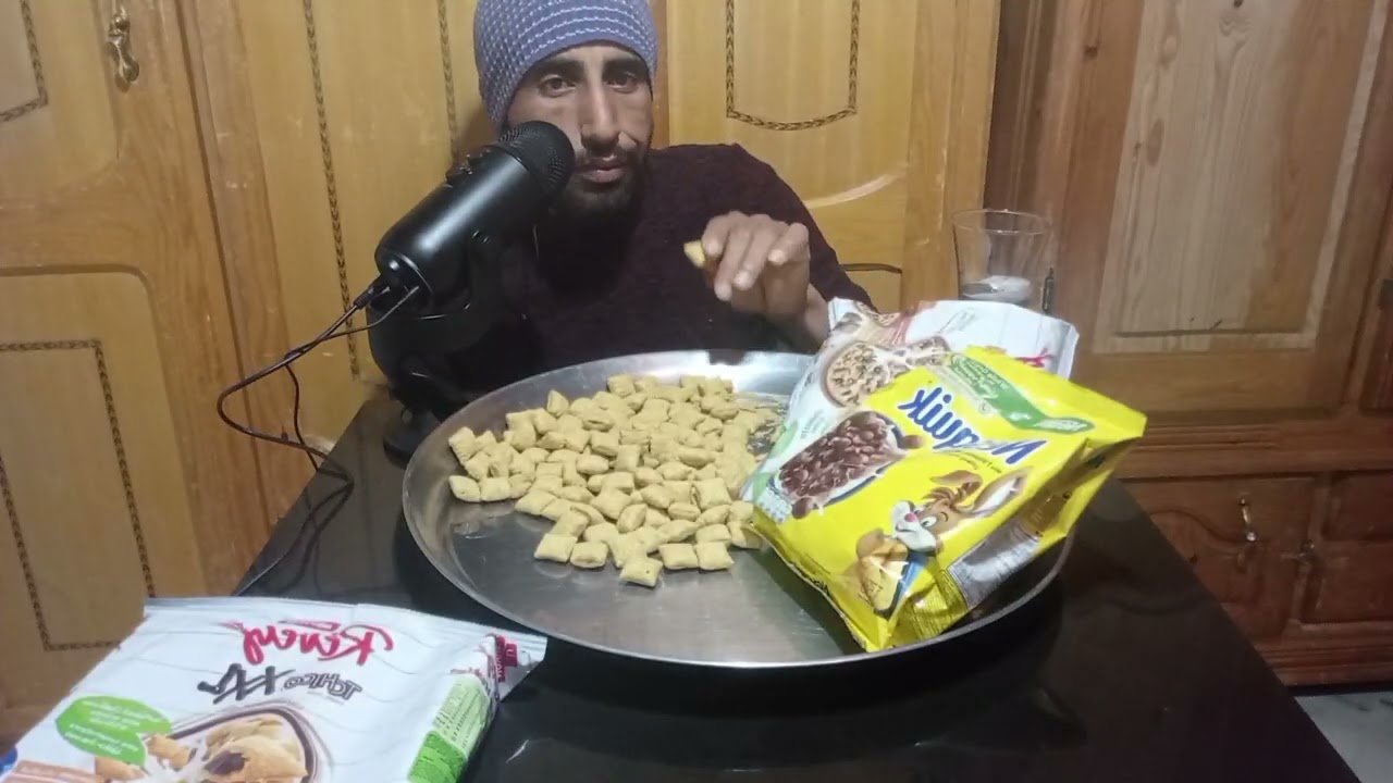 Съешьте фасоль с шоколадной начинкой, Риви