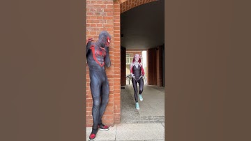 Spiderman Miles Morales goes into SCARE mode😱 #spiderman #milesmorales #spidergwen #shorts