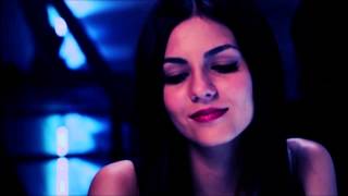 Badass Females - Do it like a dude [vidlet]