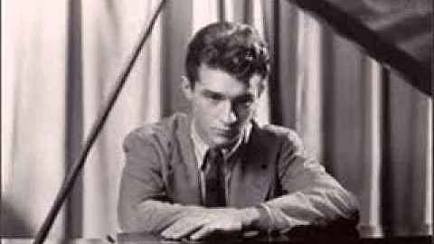 William Kapell plays Bach-Busoni  "Nun Komm Der He...