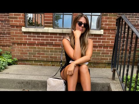 GOING THROUGH MY MOMS VINTAGE CLOTHES - YouTube