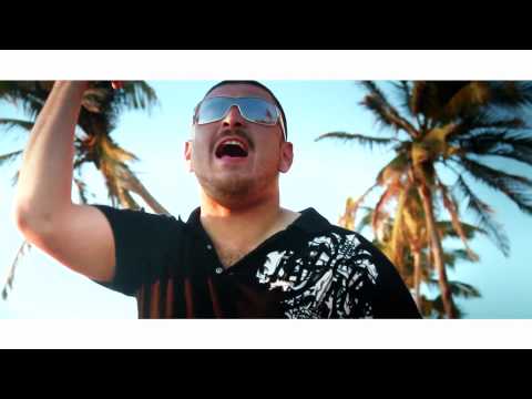 El Komander - Fiesta En La Playa (Video Oficial)