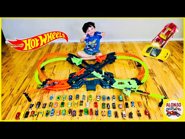 Hot Wheels Colossal Crash Track Set 自動車