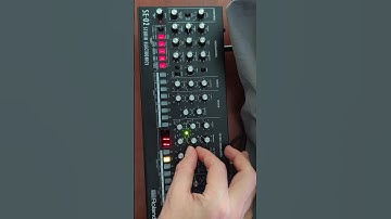 Analog sequence with SE-02. Using only osc2+osc3 #analogsynth #synth #roland #analogsynthesizer #jam