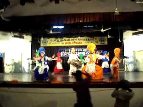 Bhangra Youth Festival '09 GNDU( PART 2) By: Sumee...