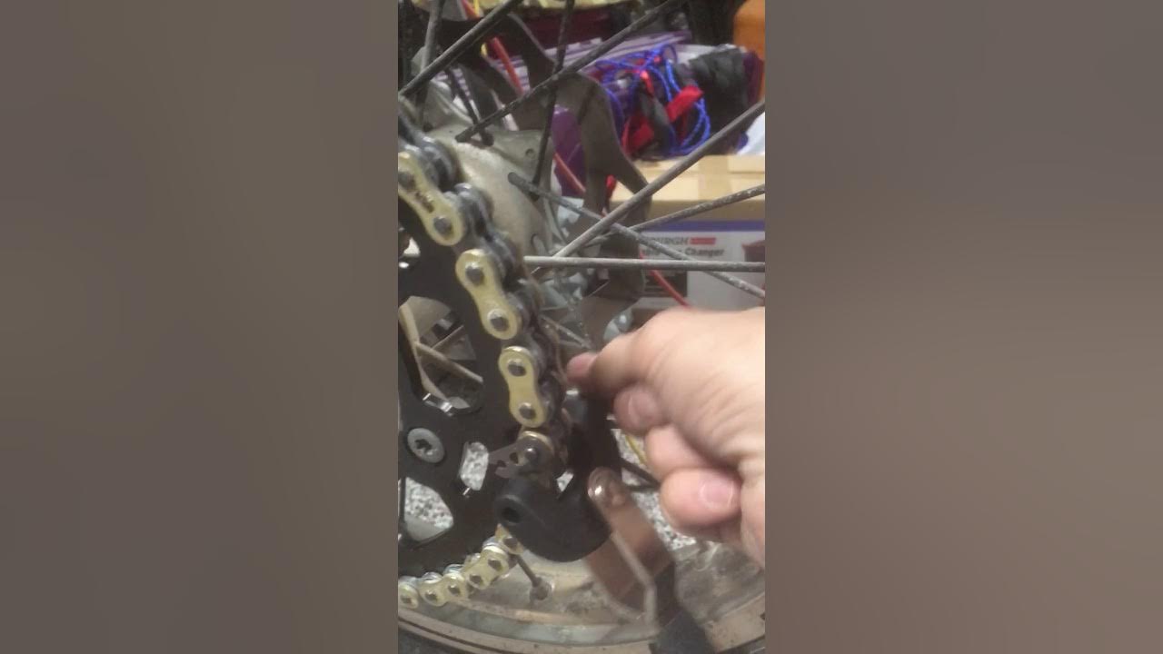 Motorcycle Oring chain master link install YouTube