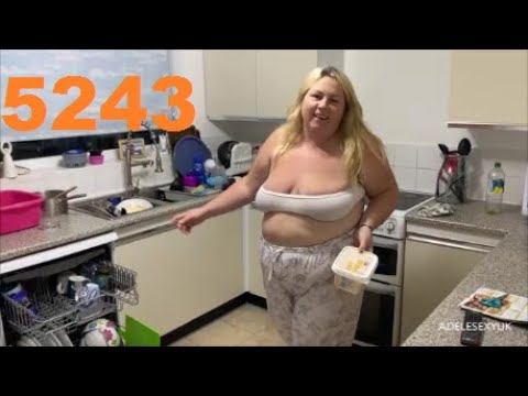 BBW ADELESEXYUK DECIDING WHICH TASTE TESTING TO DO - YouTube