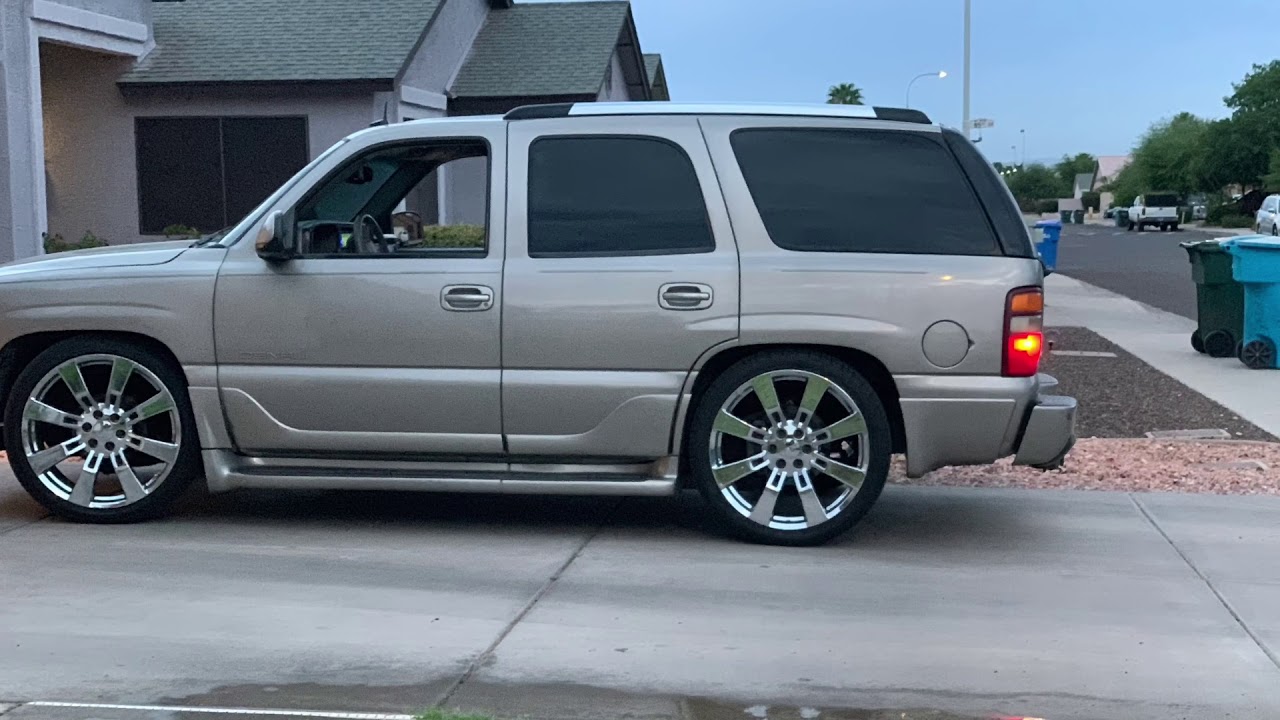 2003 Yukon/Tahoe Denali lowered on 24s 4/6 drop - YouTube.