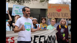 Rethink35's Adam Greenfield speaking at the UT Austin I-35 Youth Day of Action
