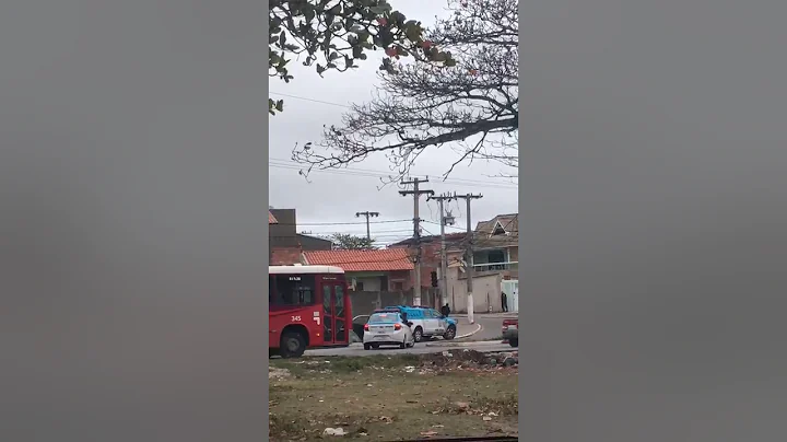 EQUIPE DO 25 BPM OPERANDO NAS PROXIMIDADE DO MANOEL CORRA, CABO FRIO-RJ