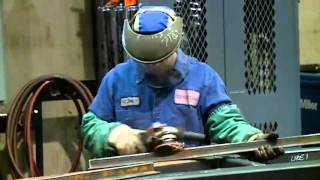 Economic forum: manufacturing industry impacted by lack of skilled workers