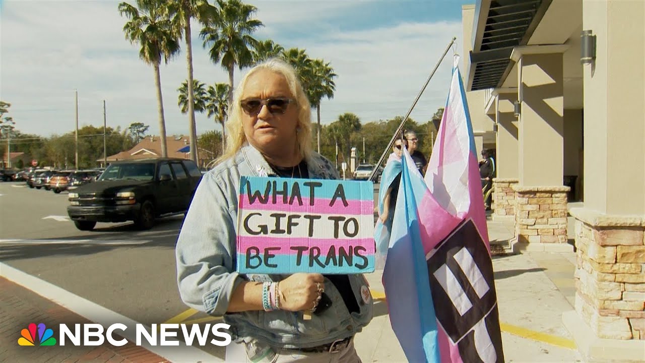 Transgender community demonstrates in Florida on license rule change Transgender community demonstrates in Florida on license rule change