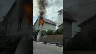 В Сочи сгорел двухэтажный частный дом 15.10.22