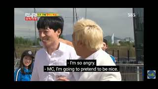 Lee Kwang Soo Splash Water At Yu Jae Seok
