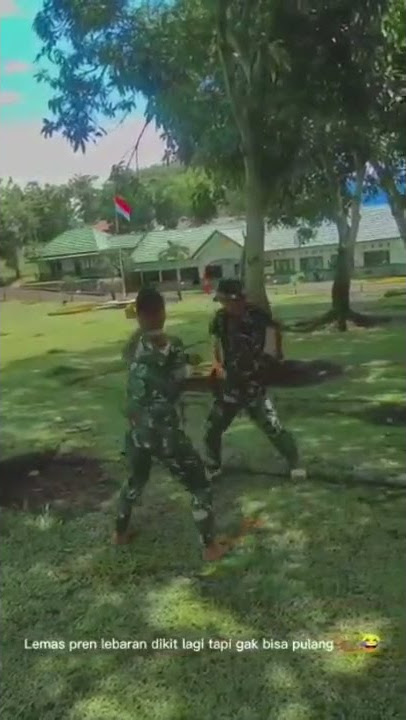 Story wa II Kekocakan Prajurit TNI dalam menghibur diri 😂#tni #tniad #military