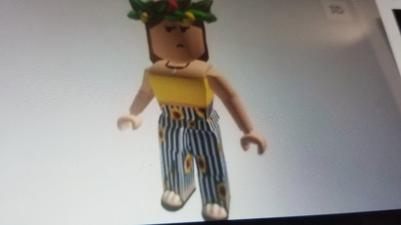 Reviewing Some ROBLOX Avatars - YouTube