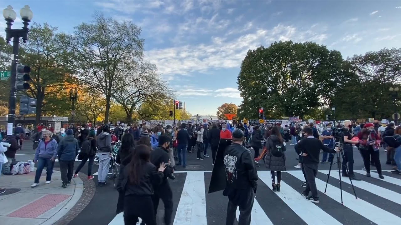 Vlog: Crowds gather near White House on Election Day