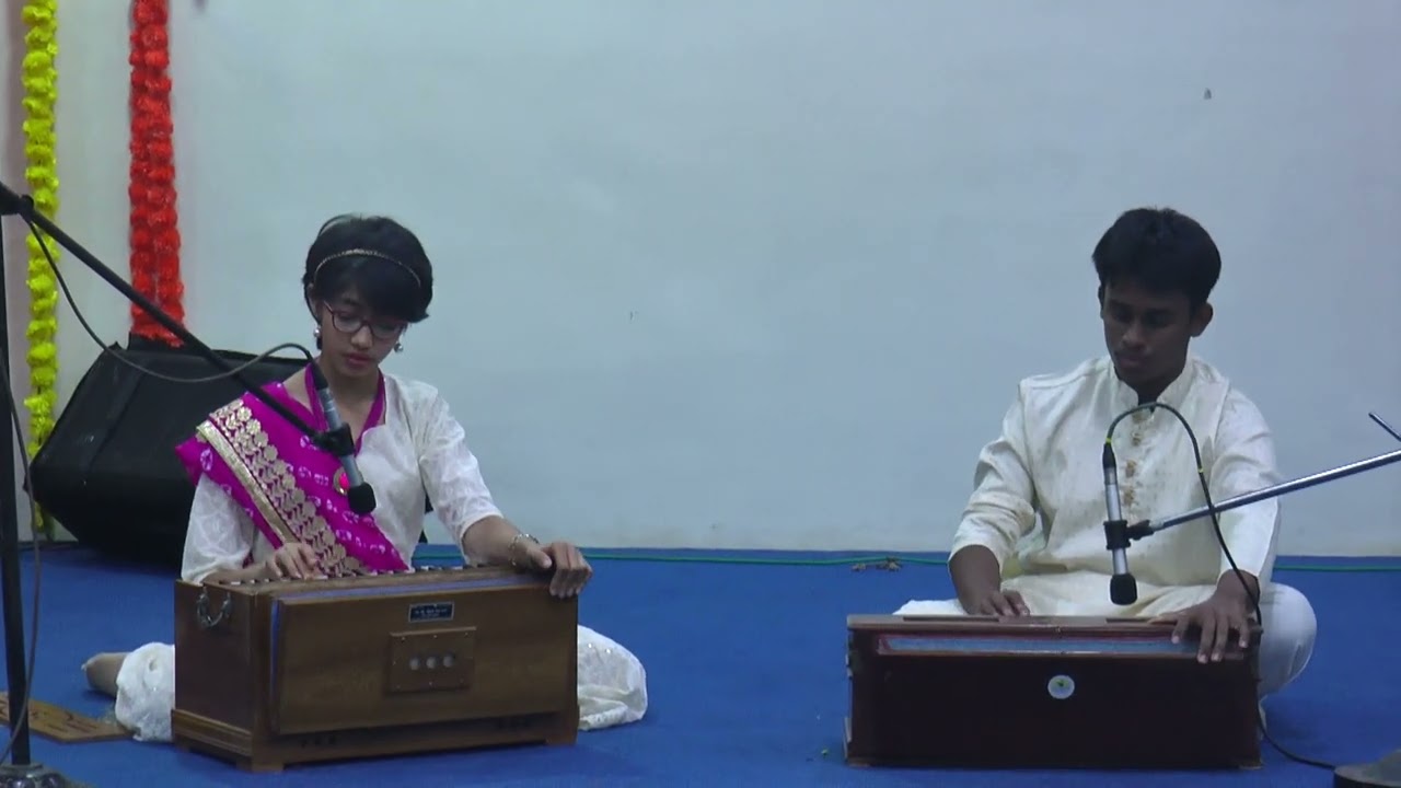 “Ata Vajale Ki Baara” – Student Harmonium Performance (SA Students)