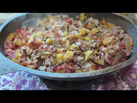 Обед из русской печи, посадила георгины.
