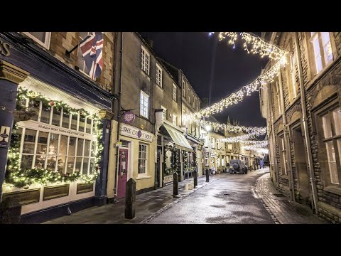 A Christmas Day Night Walk in the Capital of the Cotswolds - Cirencester
