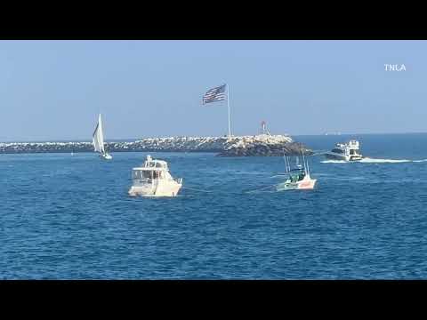 Boat Towed From Venice CA after losing power.