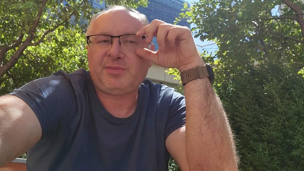 Czy pracownicy linii lotniczych lataja za darmo....