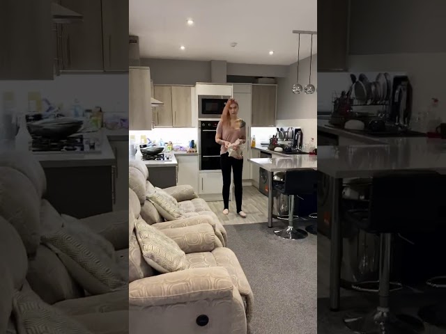 Video 1: LARGE REAR BEDROOM - AVAILABLE