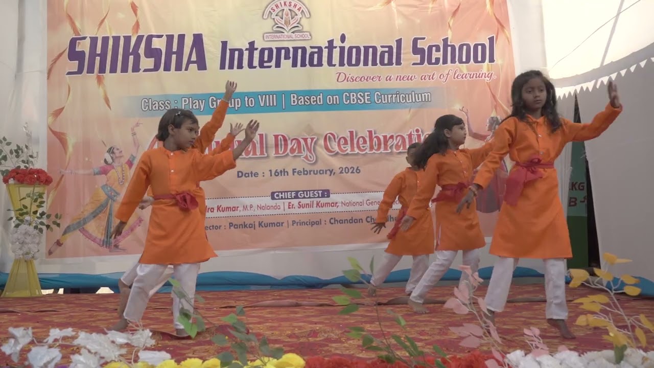Ram Aayenge Dance Performed by LKG students