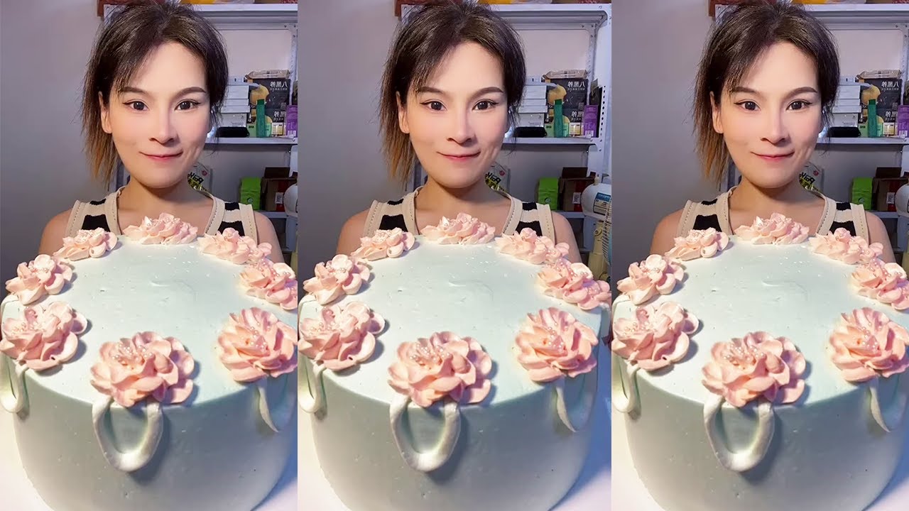 ASMR🍰Eat smiley face cream cake🍰 (soft and waxy voice) 크림 케ց 먹방 MUKBANG Satisfaction