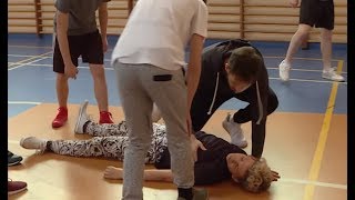 Myślał Że Wziął Tabletkę Na Poprawę Kondycji, Zemdlał Na Wf-Ie Szkoła Odc. 555