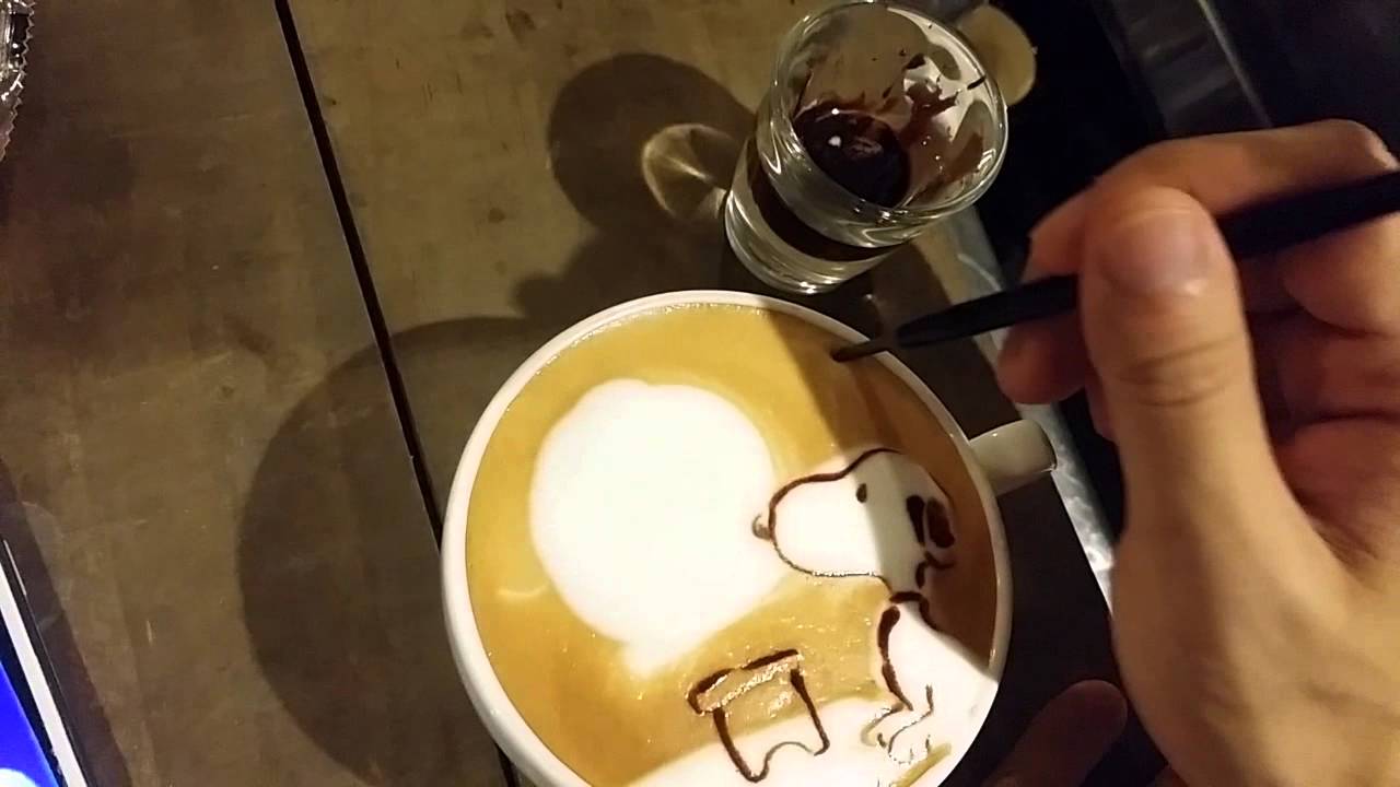 本日の暇カプチーノ スヌーピーとお月見 Snoopy ラテアート Latteart Youtube
