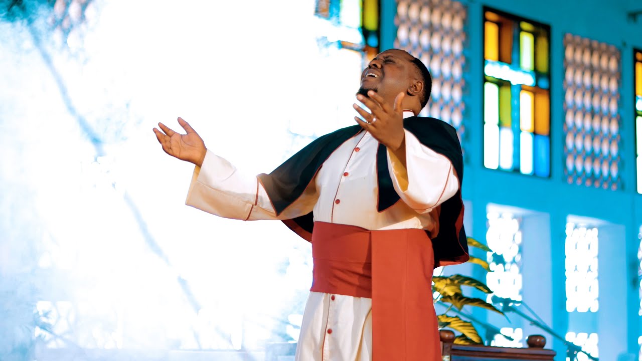 Christopher Mwahangila - Hudumia (Official Music Video)