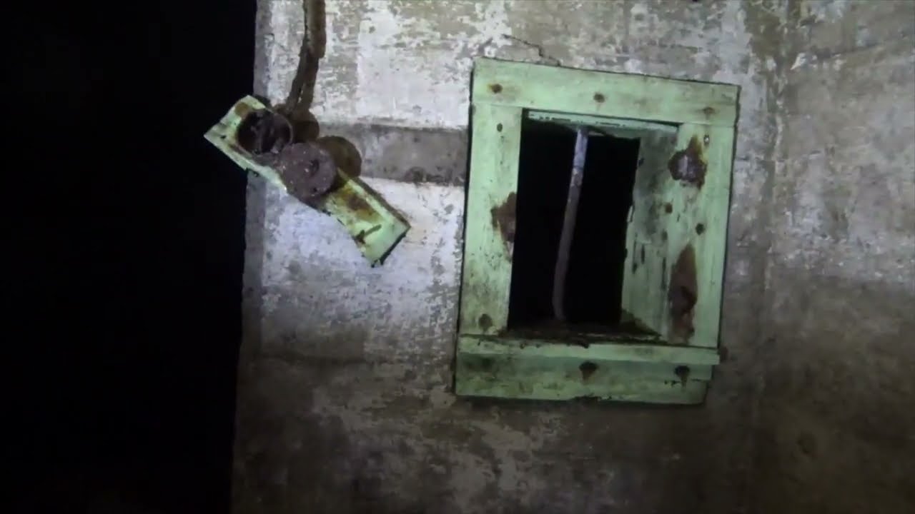 Vintage Film of an Abandoned Pennsylvania Anthracite Coal Mine!