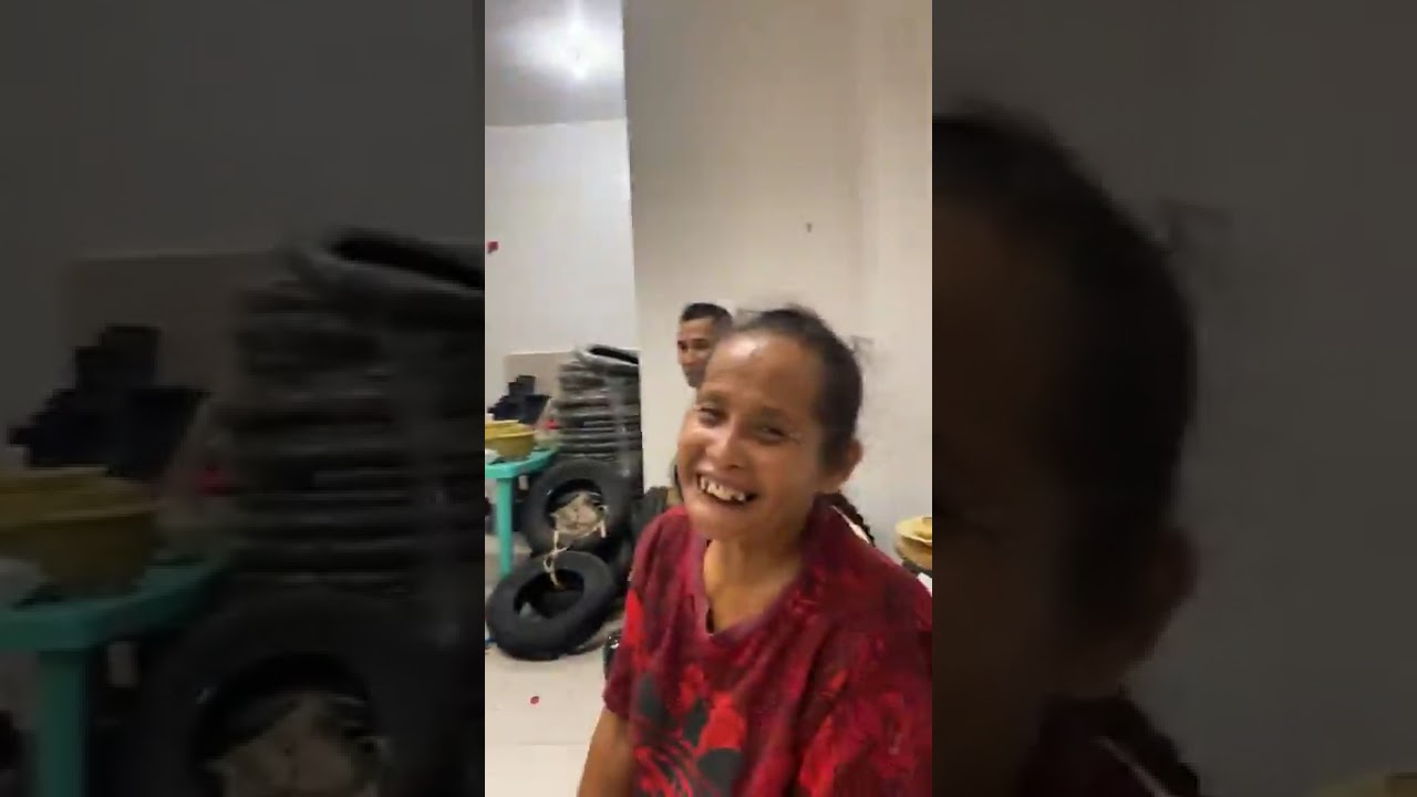 Mrs Santa Claus is in town