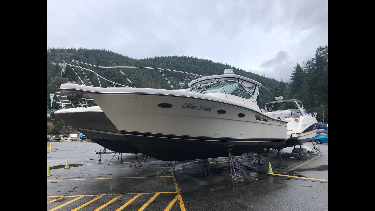 2004 Tiara 3200 Open