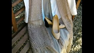 Stylizing an Ugly Rack Fringe Vest for the Office. #uglyrack, #plussize, Plus Size
One of my Ugly Rack Style items stylized. See earlier video. Career style for the office. Visit my Poshmark closet. When you download the Poshmark app and sign in from your mobile device use code GHYCD for a $5.00 credit. For more info visit http://petitpoix.blogspot.com . I receive no compensation from any of the brands or retailers mentioned in this video: JC Penney, Alyx, Dooney & Bourke, Worthington. Stylizing an Ugly Rack Fringe Vest for the Office. #uglyrack, #plussize, Plus Size