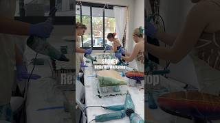 Resin Cheeseboard class 🎨 #thingstodoinsydney #sydneyworkshops #resincheeseboard #satisfying