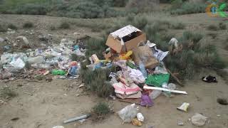 Свалка мусора у залива Одрекучар вдоль дороги на Солёное озеро