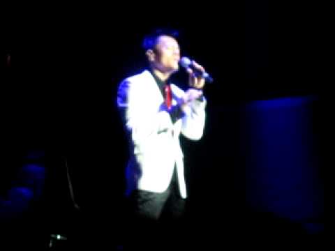 JYP singing 대낮에 한 이별
