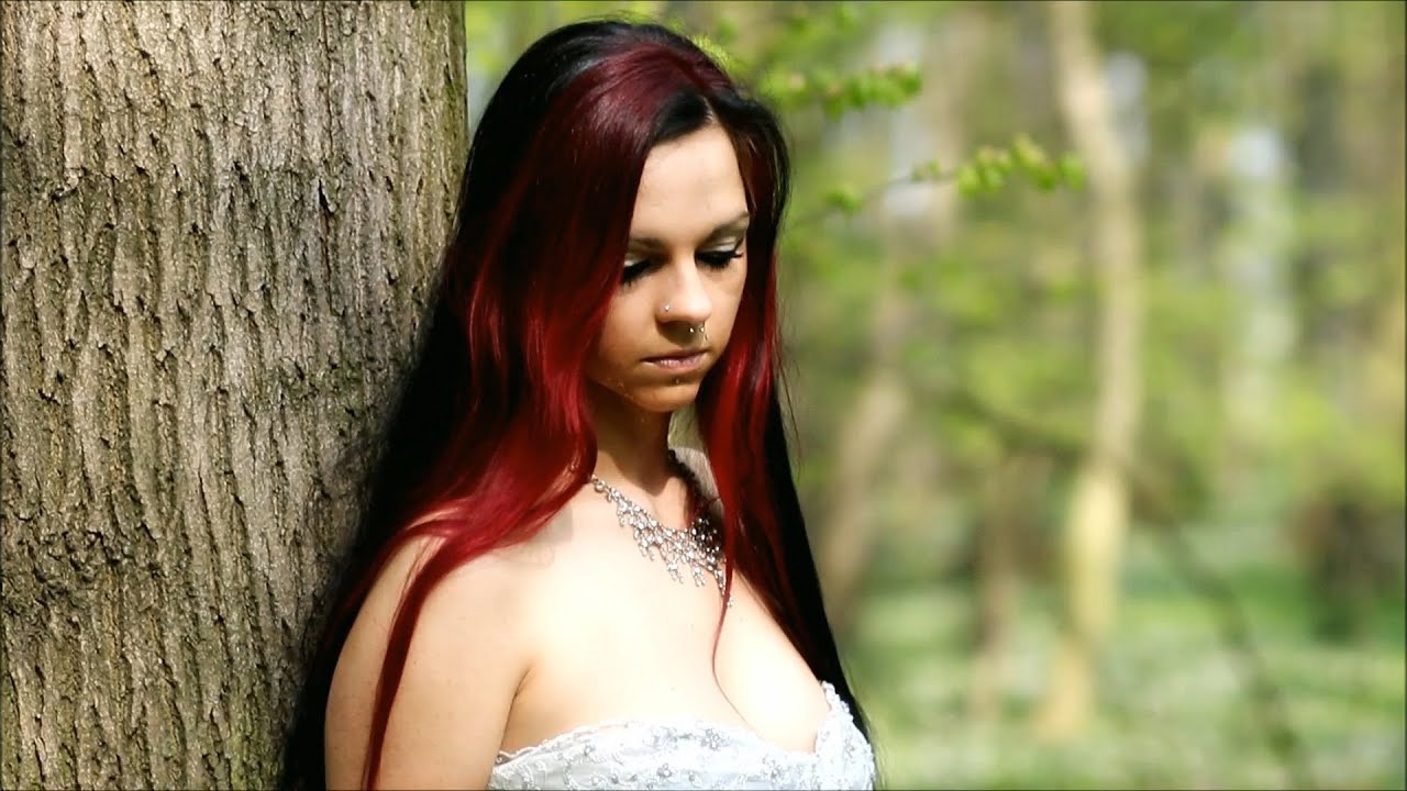 Canon 85mm 1.8 perfect for the Cinemalook - YouTube