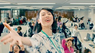 三吉彩花が音楽を聞くと…歌わずに踊らずにいられないカラダに!? 『ダンスウィズミー』超特報