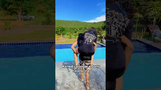 Kennedy Jogou A Dani Na Piscina Édia