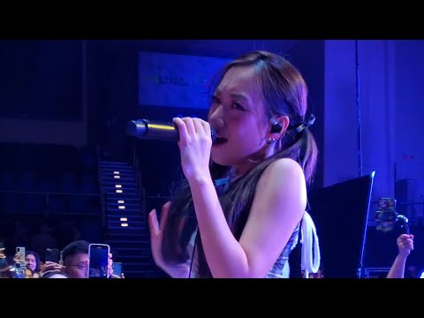 《otherside》- Julia 吳卓源 @ IDFK 米納桑 你們在哪 - 演唱會香港場 27/9/2023