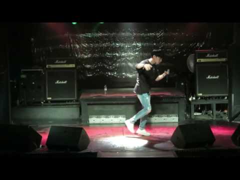 [어거스트뮤직/5회 정기공연] 딘 (DEAN) - D (half moon)