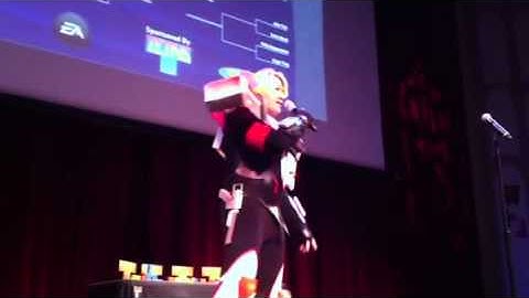 Tetris Tournament Host Transforms Into NES!