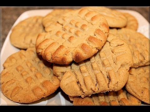 How to Bake Chewy Peanut Butter Cookies - CookwithApril