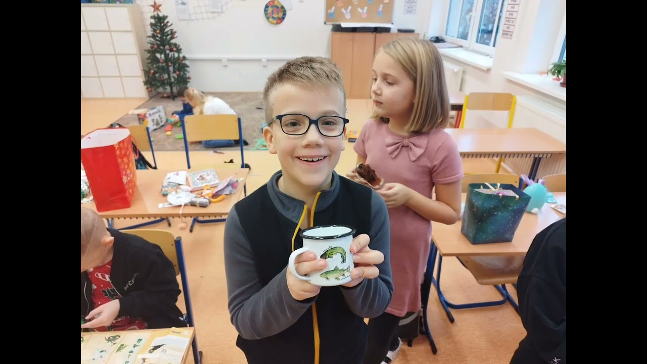 VÁNOČNÍ NADÍLKA V ZŠ Tlustice