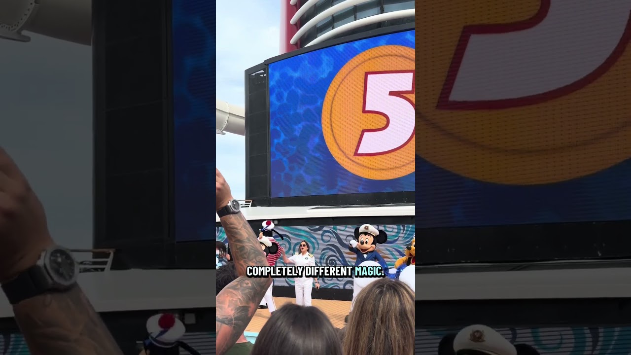 Disney cruise vs Disney parks??? #disneyparks #disneycruise