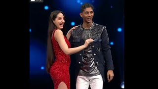 nora fatehi dance performance | nora fatehi dance performance in zee cine awards 2020